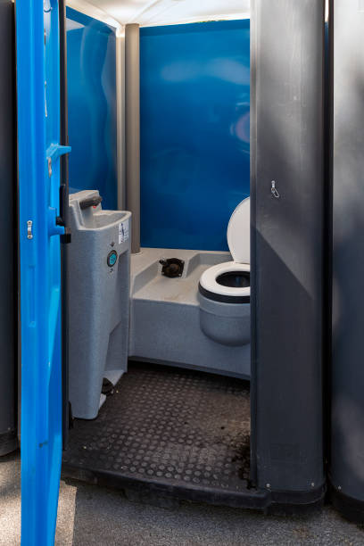 Portable Toilet Options We Offer in Lutz, FL