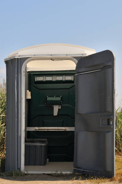 Best Portable restroom trailer rental  in Lutz, FL