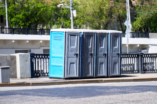 Best Luxury portable toilet rental  in Lutz, FL